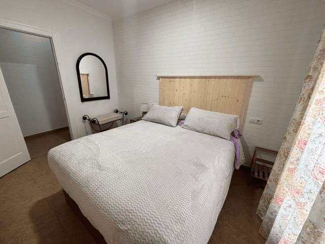 4 soveværelse Byhus til salg i Ardales med garage - € 390.000 (Ref: 9600831)