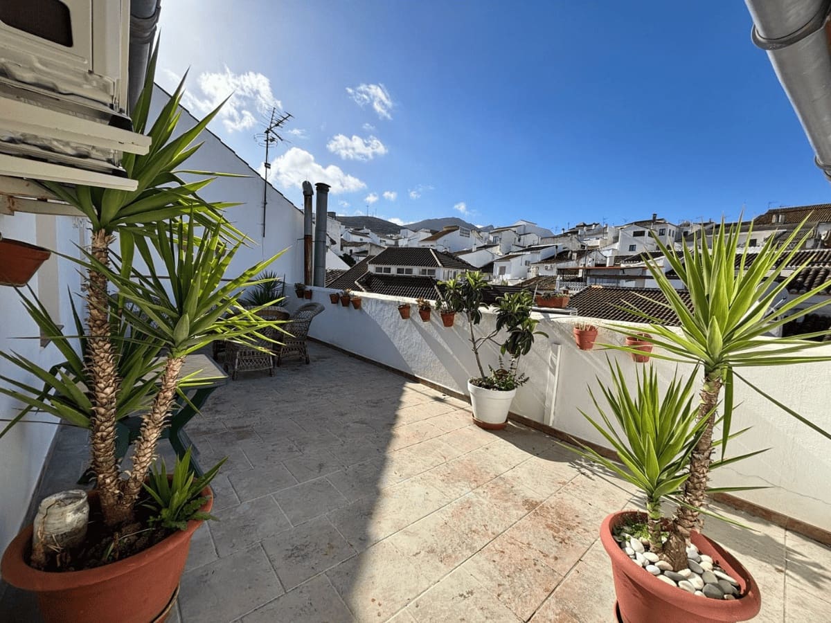 4 soverom Hus til salgs i Ardales med garasje - € 380 000 (Ref: 9600831)