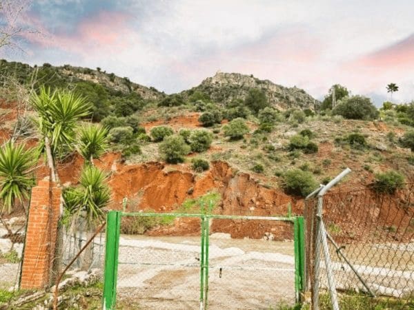 1 makuuhuone Maalaistalo myytävänä paikassa Ardales - 65 000 € (Ref: 9602819)