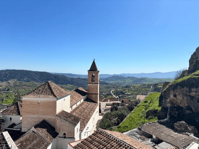 3 bedroom Townhouse for sale in Casarabonela - € 95,000 (Ref: 9725061)