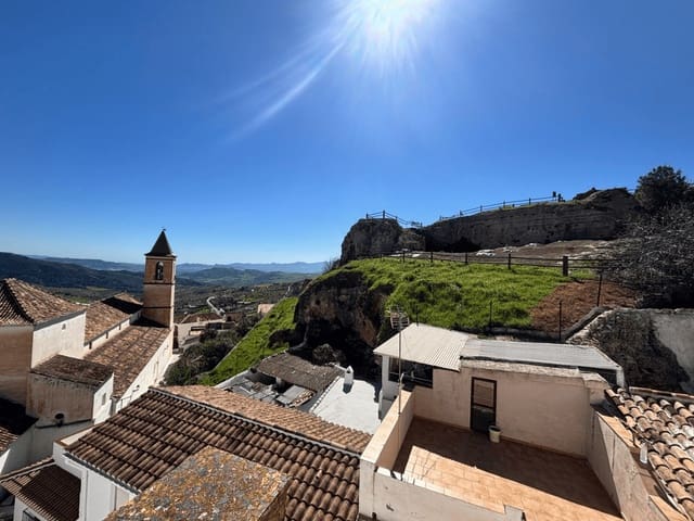 3 bedroom Townhouse for sale in Casarabonela - € 95,000 (Ref: 9725061)