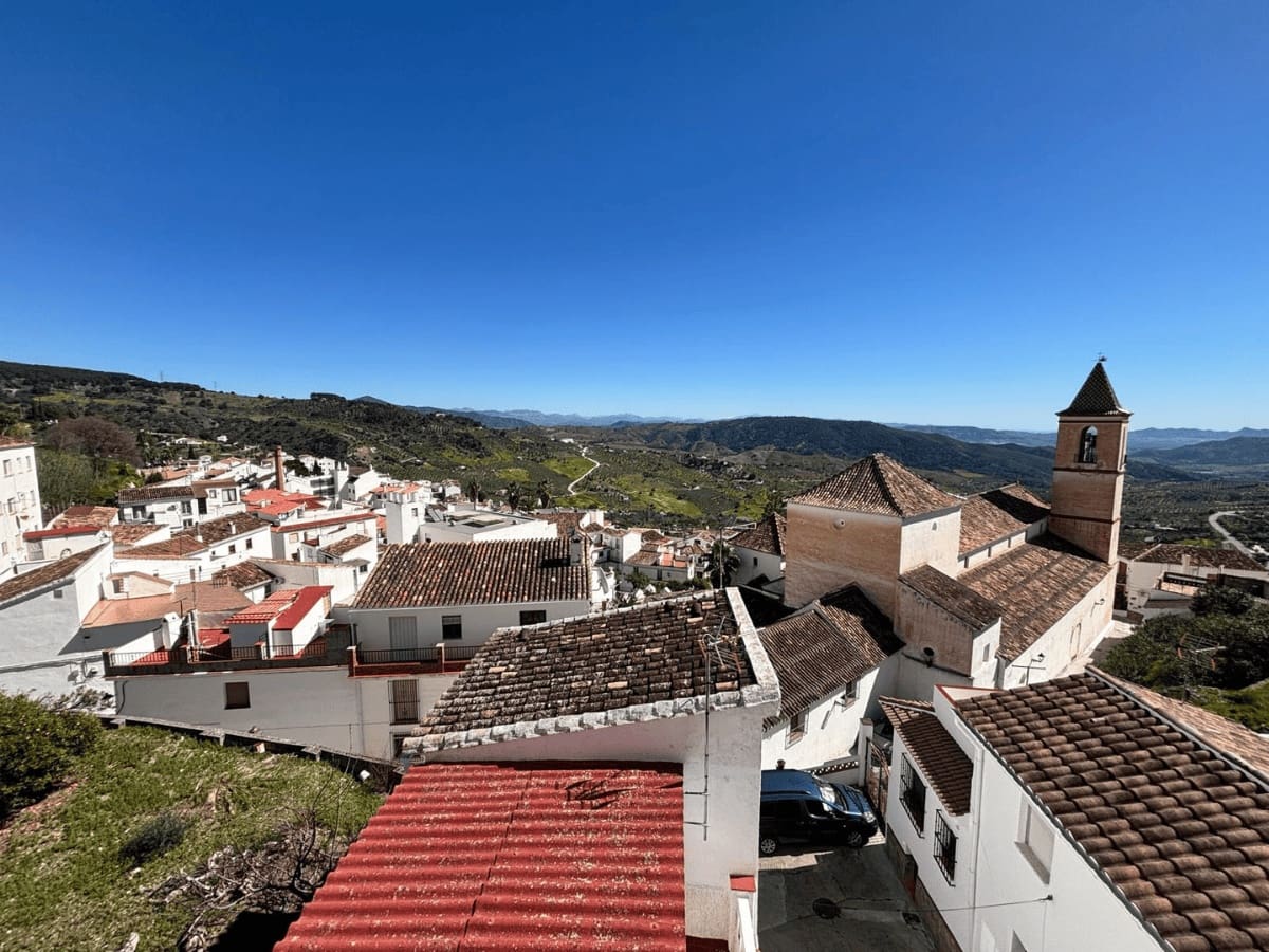 3 bedroom Townhouse for sale in Casarabonela - € 95,000 (Ref: 9725061)