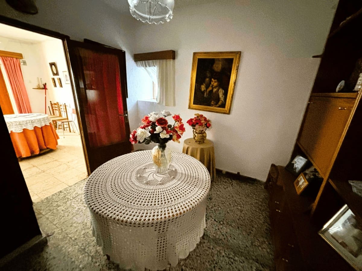 2 bedroom Townhouse for sale in Casarabonela - € 79,000 (Ref: 9758152)