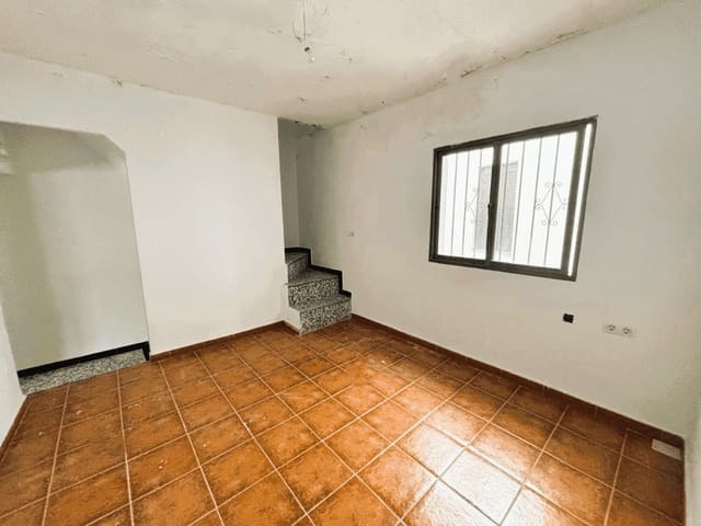 4 quarto Casa em Banda para venda em Casarabonela - 120 000 € (Ref: 9787856)