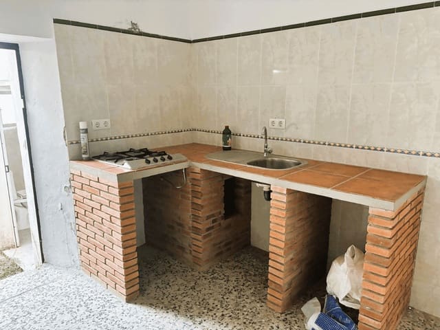 4 quarto Casa em Banda para venda em Casarabonela - 120 000 € (Ref: 9787856)