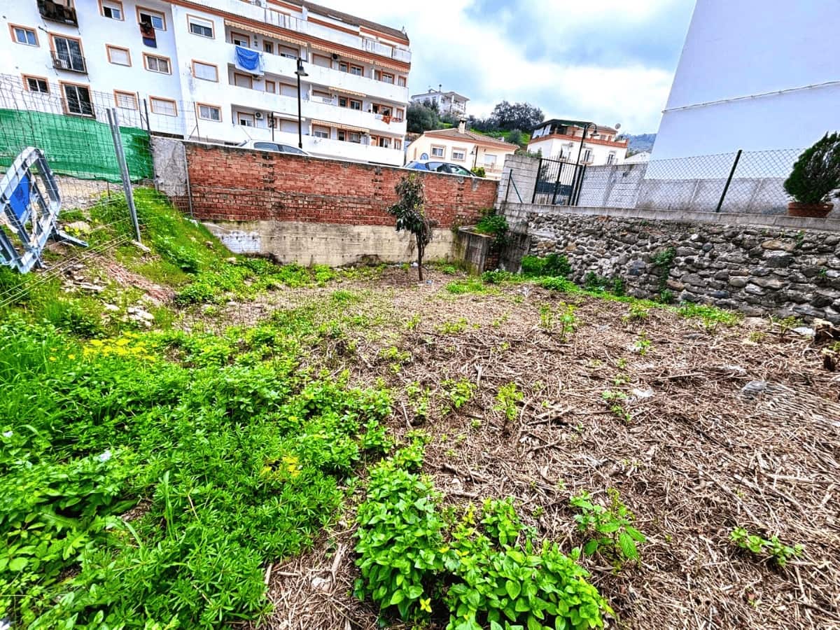 Solar/Parcela en Tolox en venta - 65.000 € (Ref: 9819532)