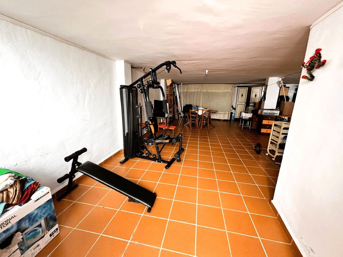 5 quarto Moradia Geminada para venda em Villanueva de Tapia com garagem - 395 000 € (Ref: 9821641)