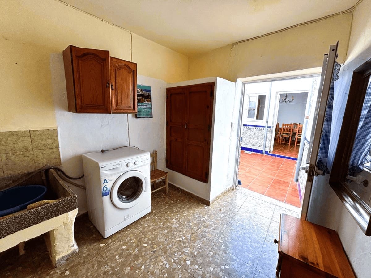 5 soverom Hus til salgs i El Burgo - € 165 000 (Ref: 9854634)