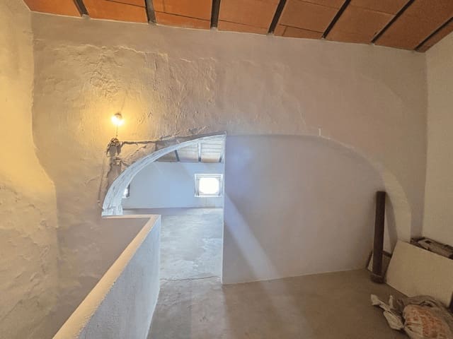 4 bedroom Townhouse for sale in Yunquera - € 85,000 (Ref: 9895465)
