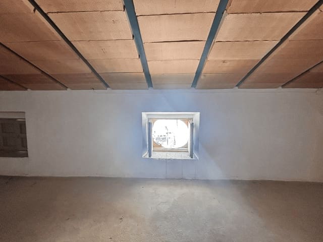 4 bedroom Townhouse for sale in Yunquera - € 85,000 (Ref: 9895465)