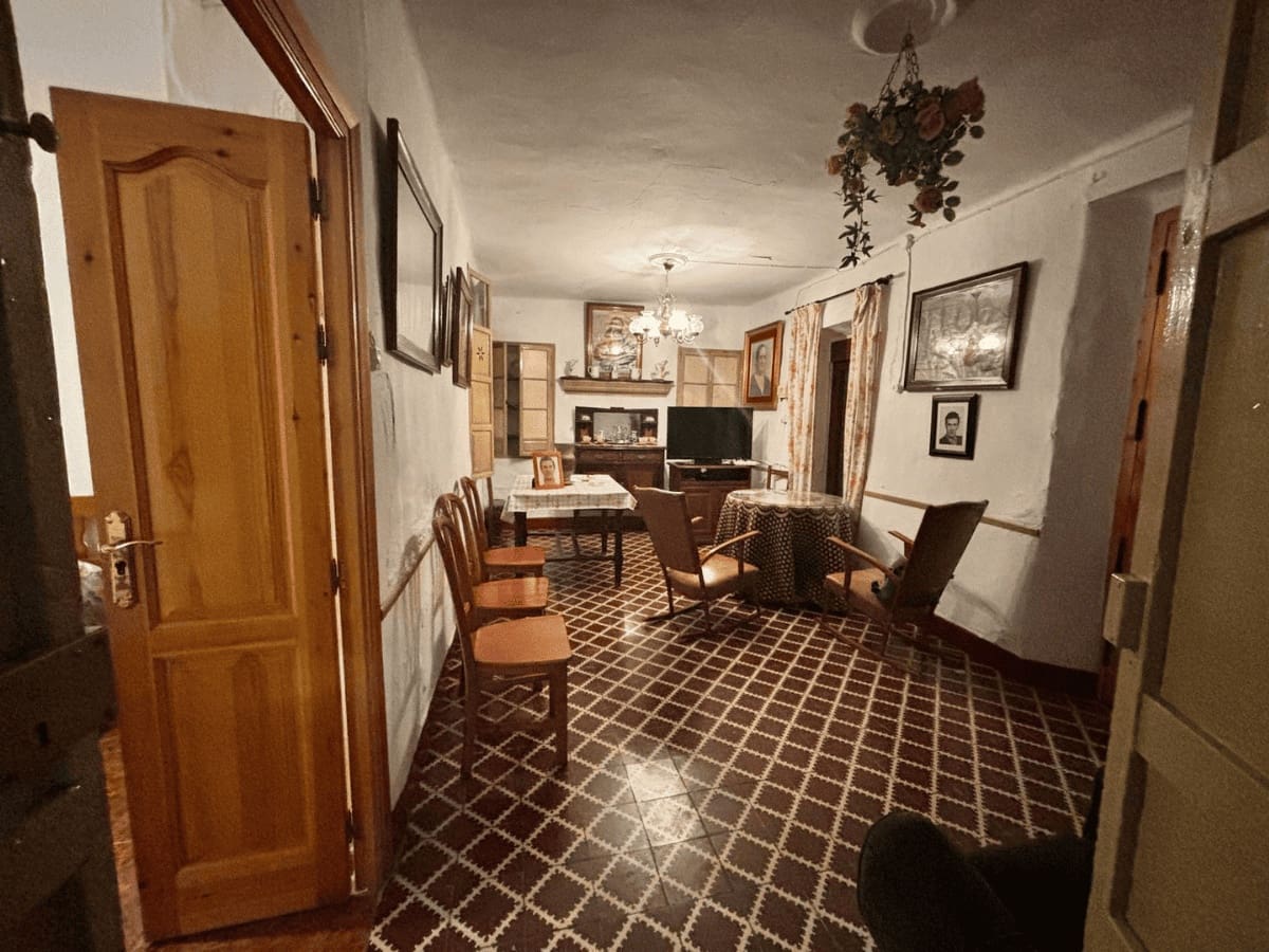 4 bedroom Townhouse for sale in Yunquera - € 85,000 (Ref: 9895465)