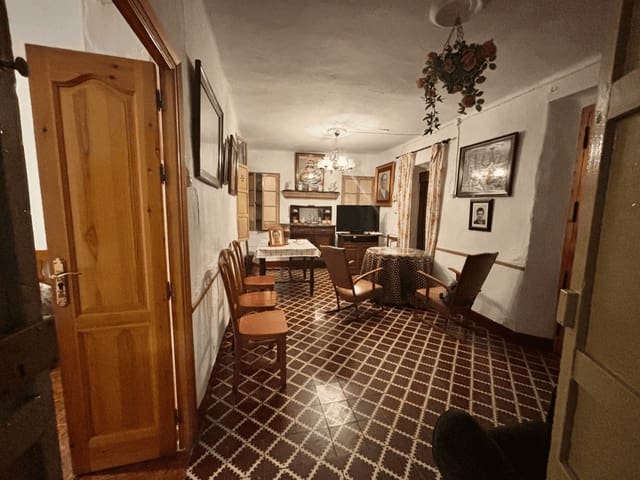 4 bedroom Townhouse for sale in Yunquera - € 85,000 (Ref: 9895465)