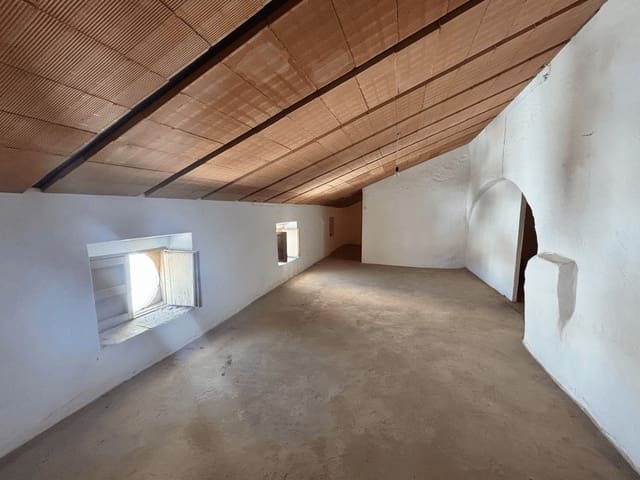 4 bedroom Townhouse for sale in Yunquera - € 85,000 (Ref: 9895465)