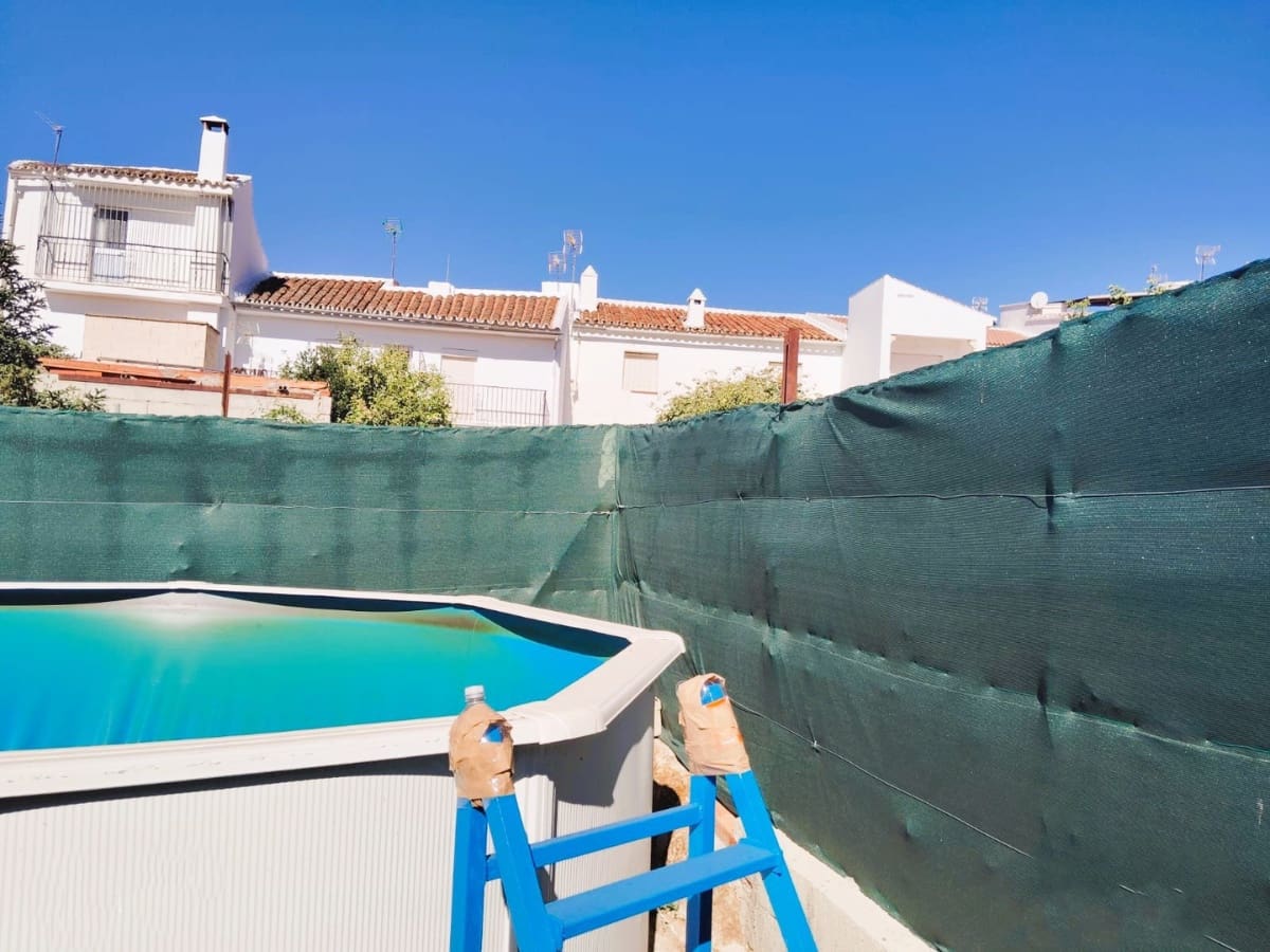 Casa de 6 habitaciones en Yunquera en venta con piscina - 180.000 € (Ref: 9909794)
