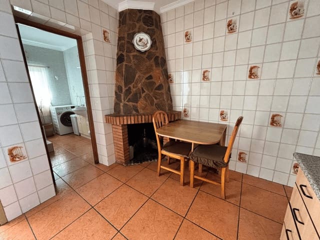 3 sypialnia Dom na sprzedaż w Yunquera - 75 000 € (Ref: 9915065)