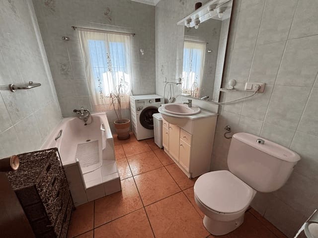 3 sypialnia Dom na sprzedaż w Yunquera - 75 000 € (Ref: 9915065)