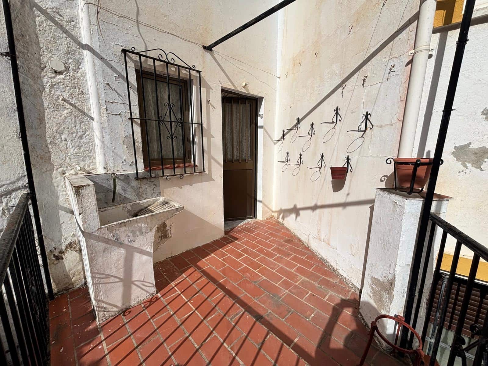 3 soverom Hus til salgs i Casarabonela med garasje - € 89 000 (Ref: 9922803)