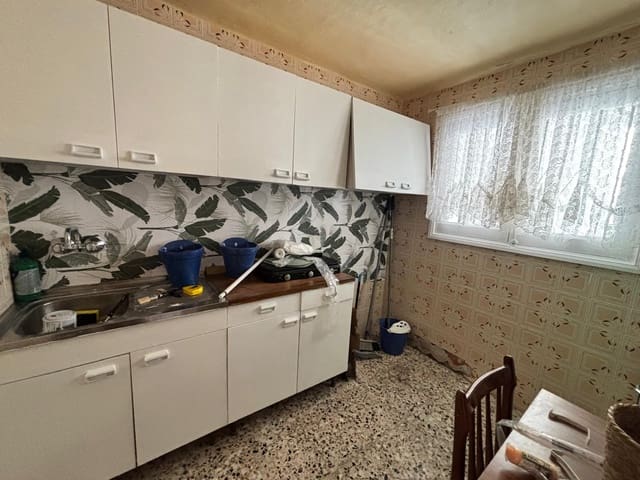 3 soverom Hus til salgs i Casarabonela med garasje - € 89 000 (Ref: 9922803)