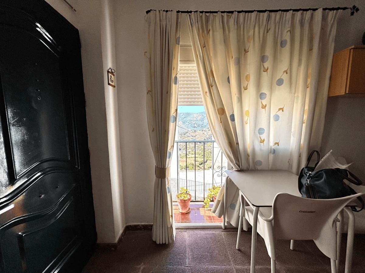 4 bedroom Townhouse for sale in Yunquera - € 188,712 (Ref: 9932555)