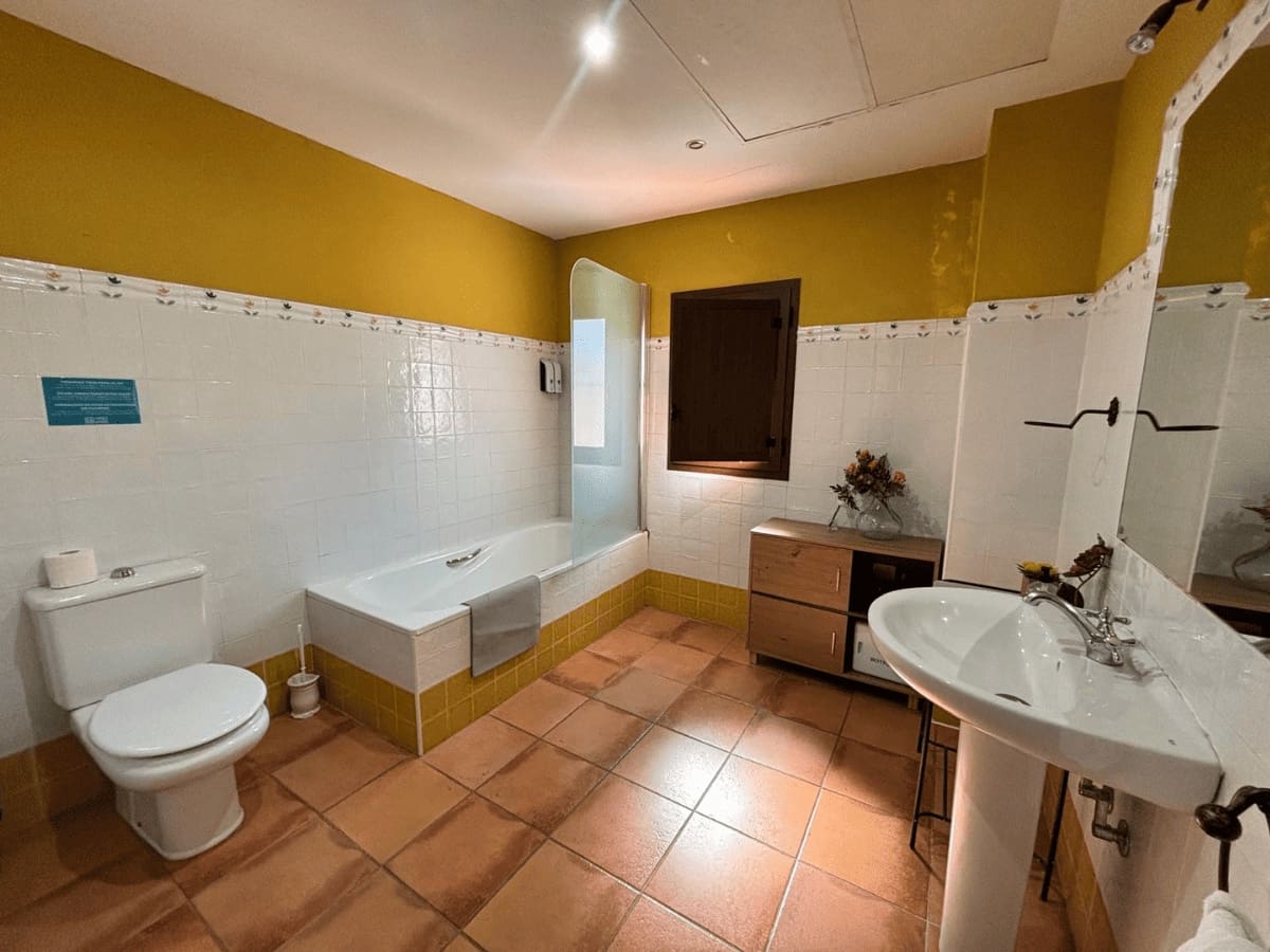 12 bedroom Finca/Country House for sale in Teba with pool - € 1,800,000 (Ref: 9956646)