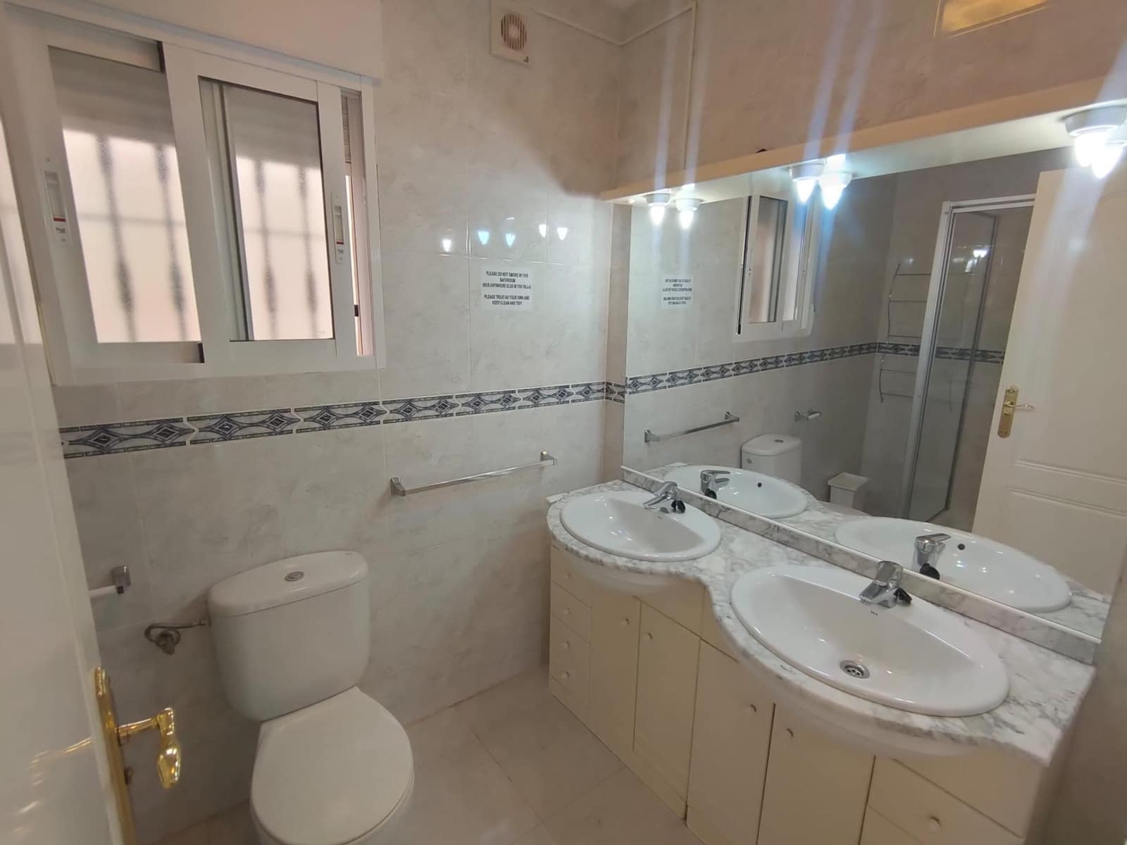 3 makuuhuone Huvila myytävänä paikassa San Juan de los Terreros mukana uima-altaan 
autotalli - 315 000 € (Ref: 10098496)