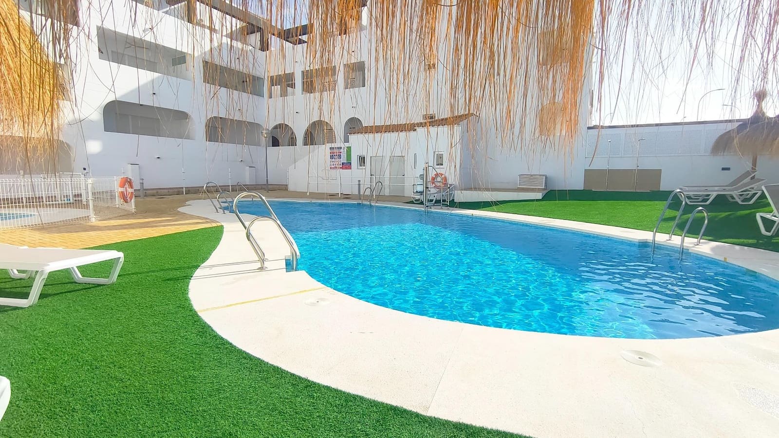 1 sypialnia Apartament na sprzedaż w San Juan de los Terreros z basenem - 155 000 € (Ref: 10136127)