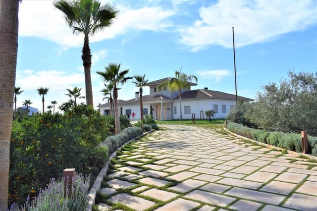 5 bedroom Villa for sale in Puerto Lumbreras with pool garage - € 839,900 (Ref: 8246105)