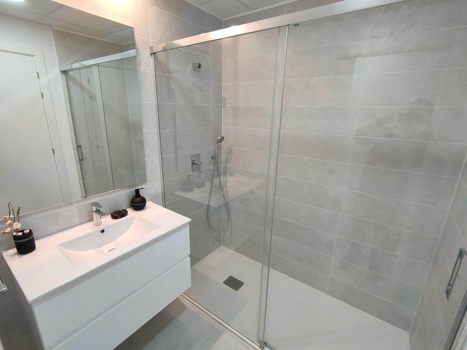 2 bedroom Flat for sale in San Juan de los Terreros with pool - € 211,000 (Ref: 8246126)