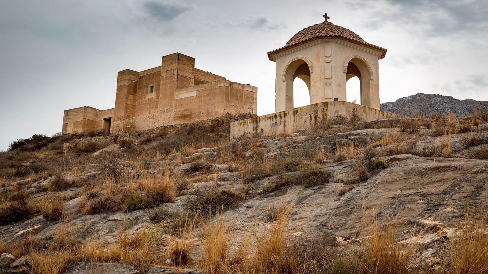 3 bedroom Villa for sale in Cox with pool - € 235,000 (Ref: 8612561)