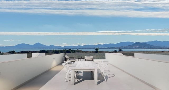 3 bedroom Villa for sale in Los Alcázares with pool - € 328,000 (Ref: 8839163)