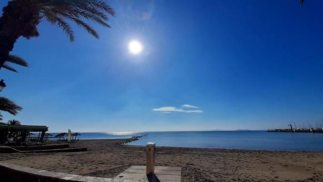 3 sypialnia Willa na sprzedaż w Los Alcázares z basenem - 800 000 € (Ref: 8859619)