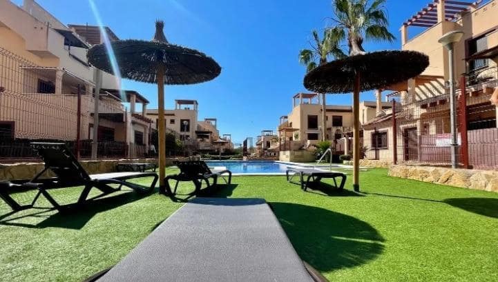 2 soveværelse Penthouse til salg i Los Collados - € 135.000 (Ref: 9102936)