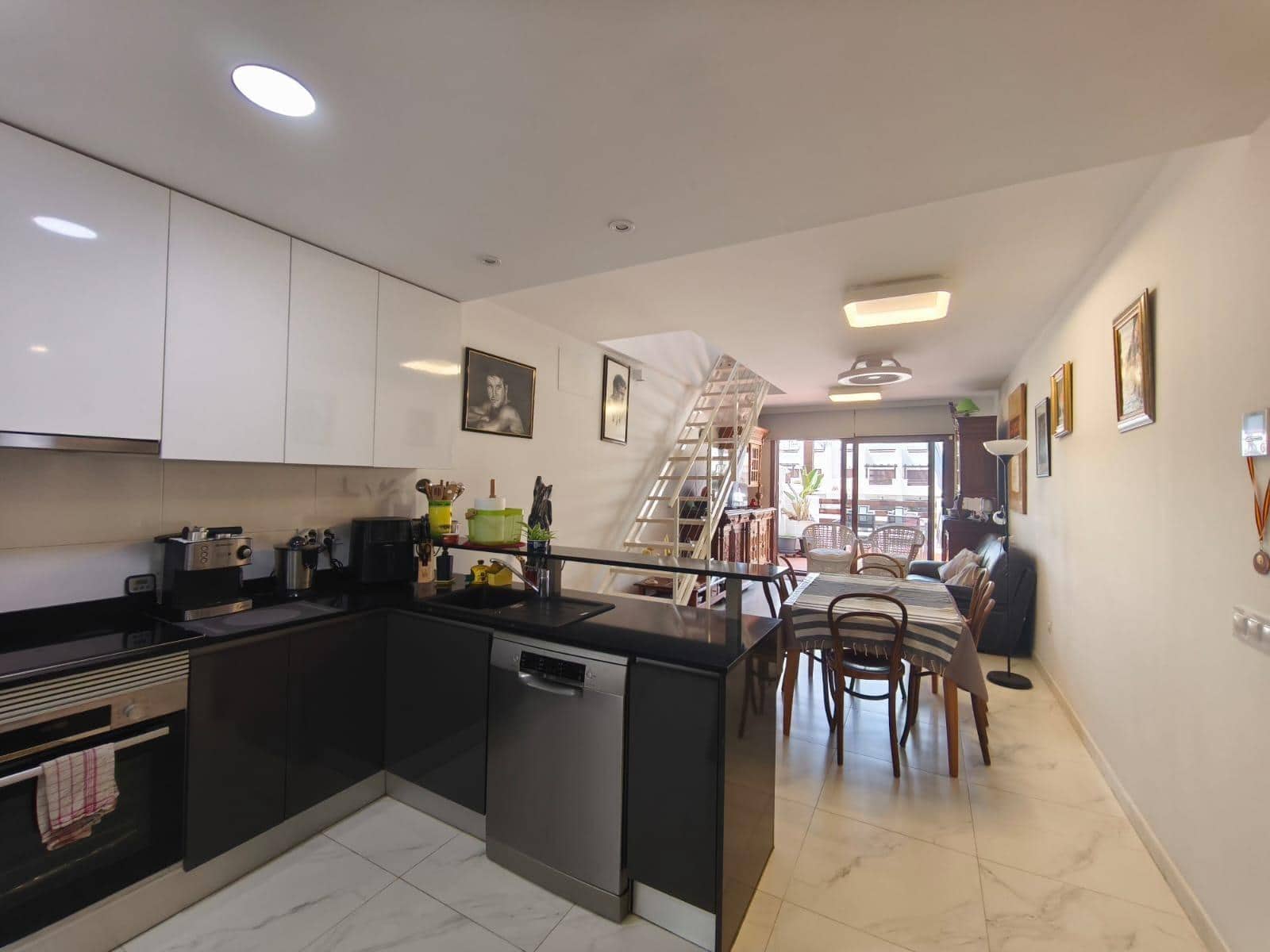 3 makuuhuone Kattohuoneisto myytävänä paikassa San Juan de los Terreros mukana 
autotalli - 269 000 € (Ref: 9193852)