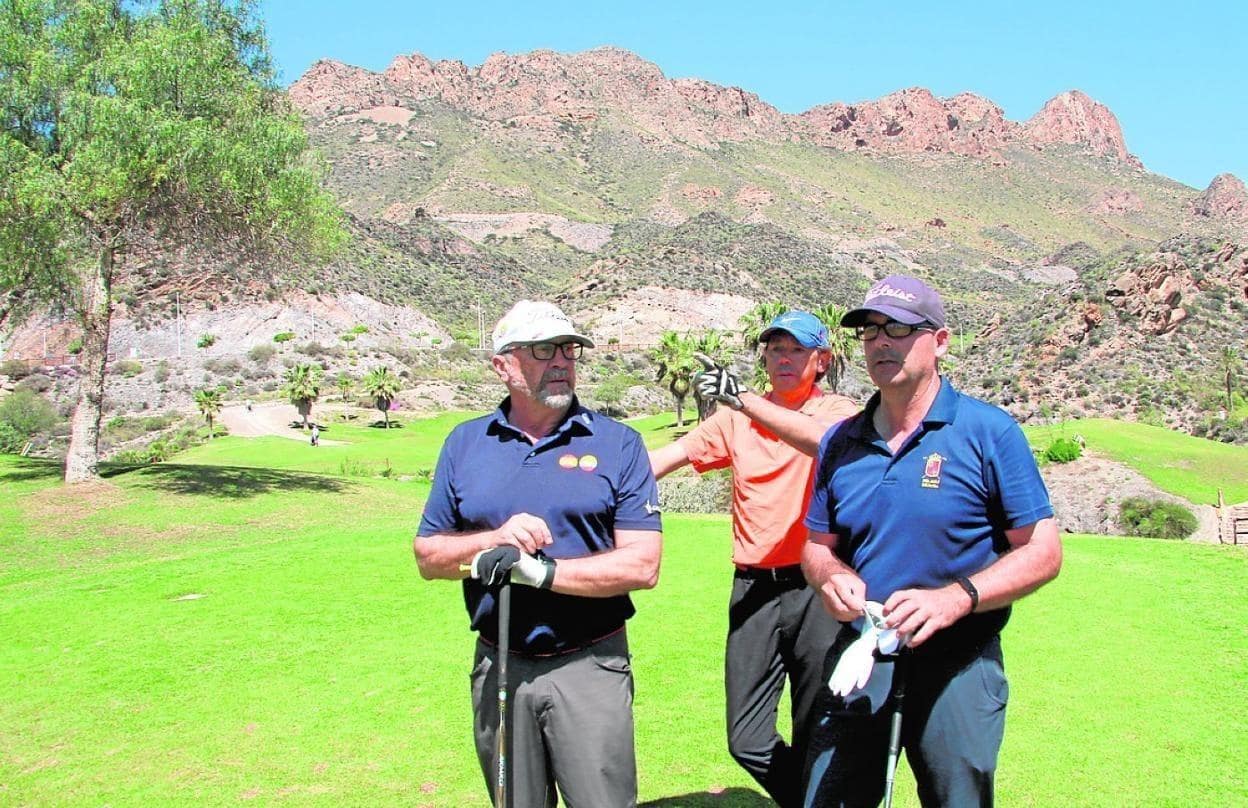 Chalet de 4 habitaciones en San Juan de los Terreros en venta con garaje - 265.000 € (Ref: 9367541)