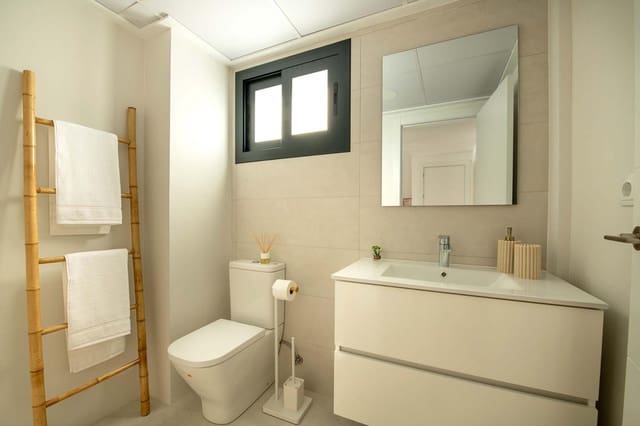 Chalet de 3 habitaciones en Cox en venta con garaje - 255.000 € (Ref: 9548280)