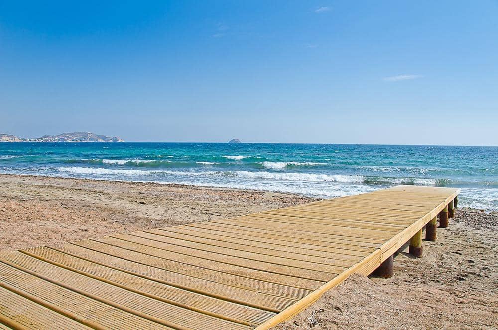 Adosado de 3 habitaciones en San Juan de los Terreros en venta con piscina garaje - 599.000 € (Ref: 9605044)