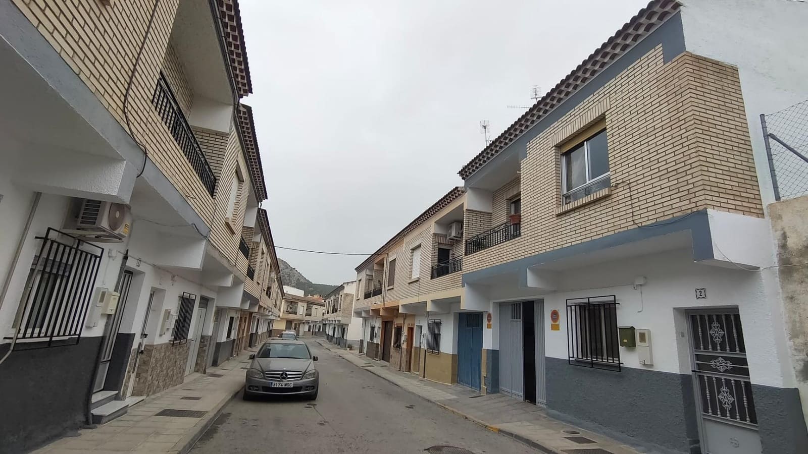 3 bedroom Townhouse for sale in Velez-Rubio with garage - € 106,000 (Ref: 9656150)