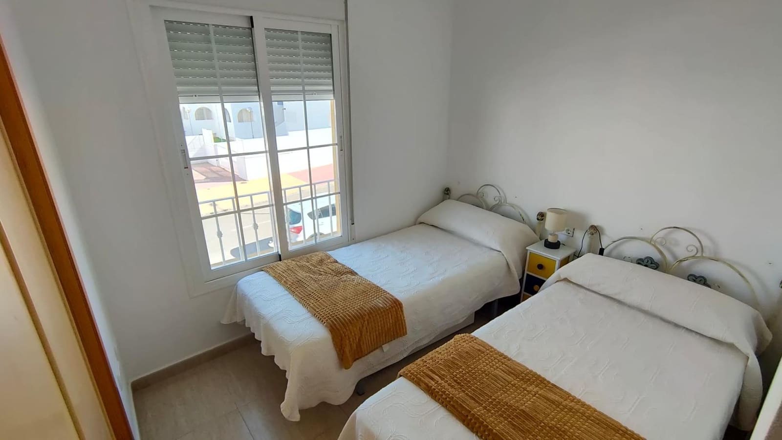 2 quarto Moradia em Banda para arrendar em San Juan de los Terreros com piscina - 700 € (Ref: 9677538)