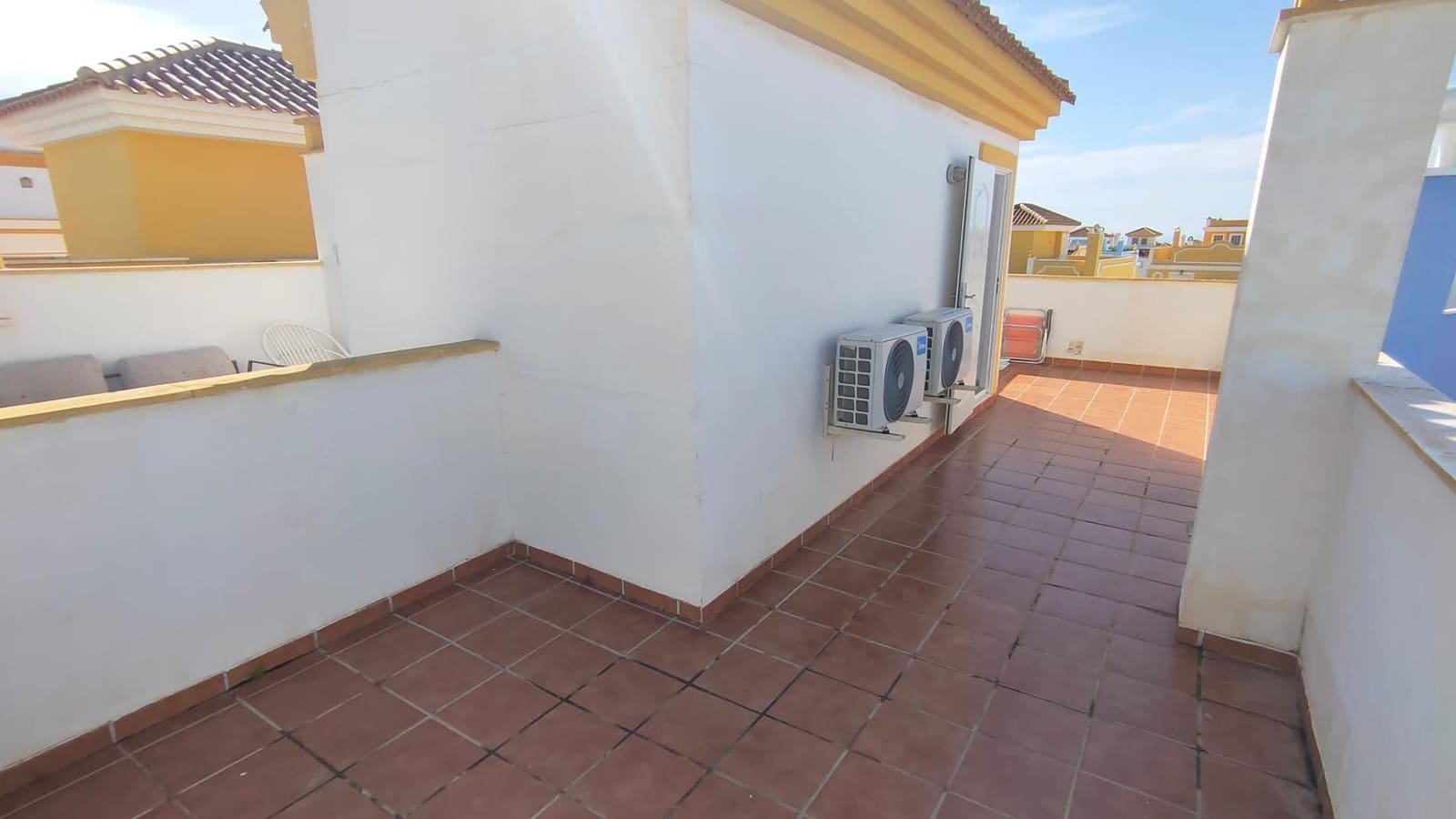 2 quarto Moradia em Banda para arrendar em San Juan de los Terreros com piscina - 700 € (Ref: 9677538)