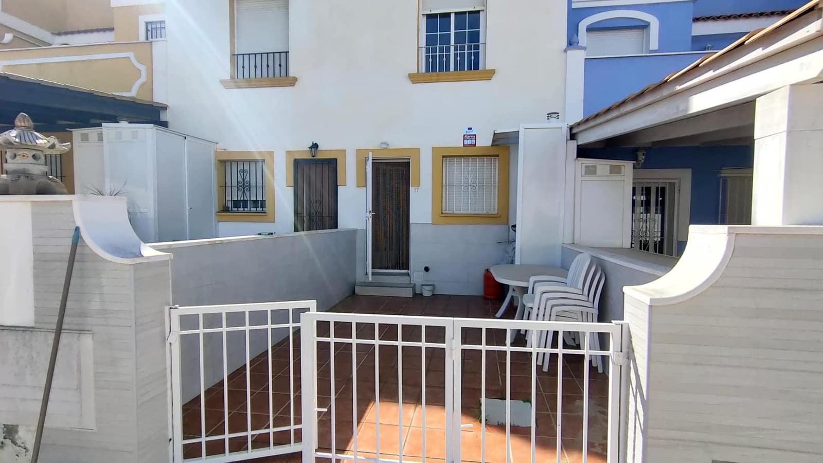 2 quarto Moradia em Banda para arrendar em San Juan de los Terreros com piscina - 700 € (Ref: 9677538)