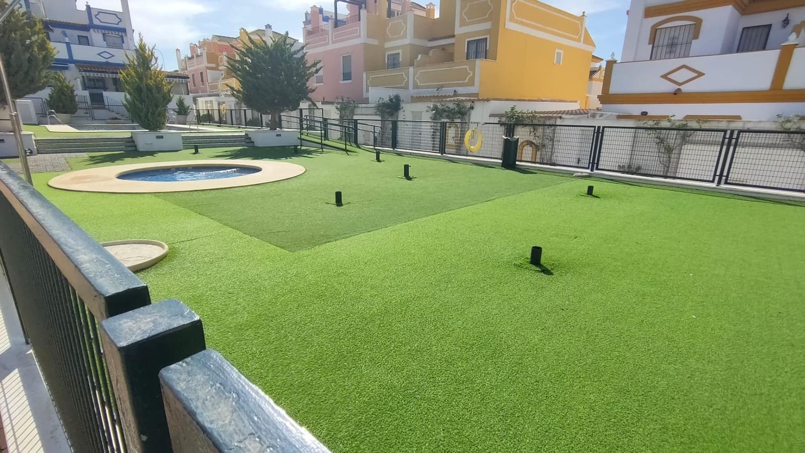 2 quarto Moradia em Banda para arrendar em San Juan de los Terreros com piscina - 700 € (Ref: 9677538)