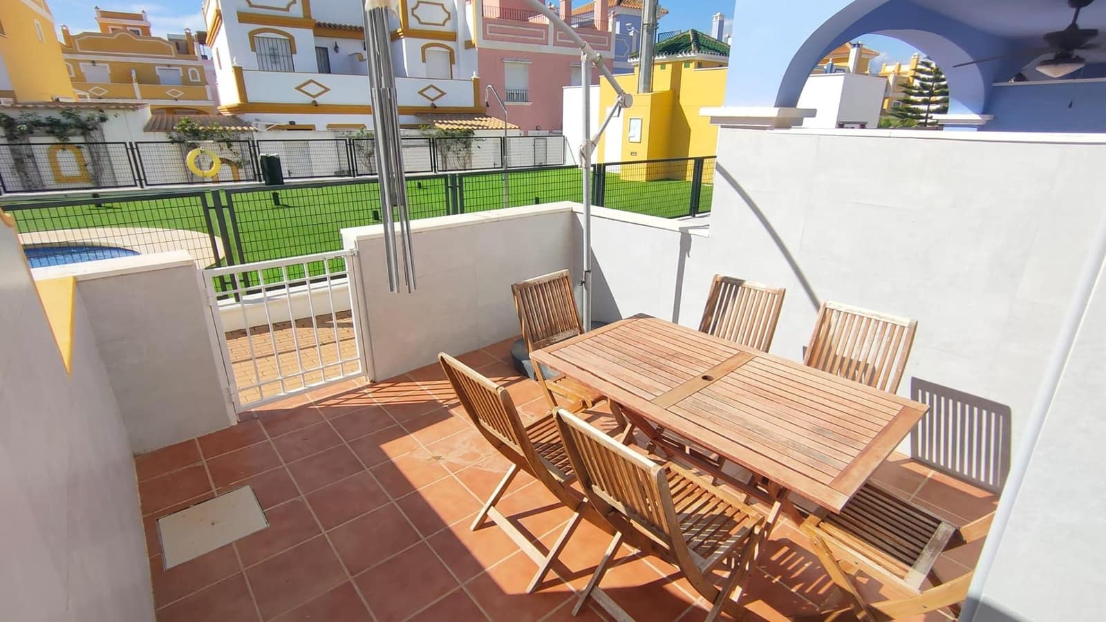 2 quarto Moradia em Banda para arrendar em San Juan de los Terreros com piscina - 700 € (Ref: 9677538)