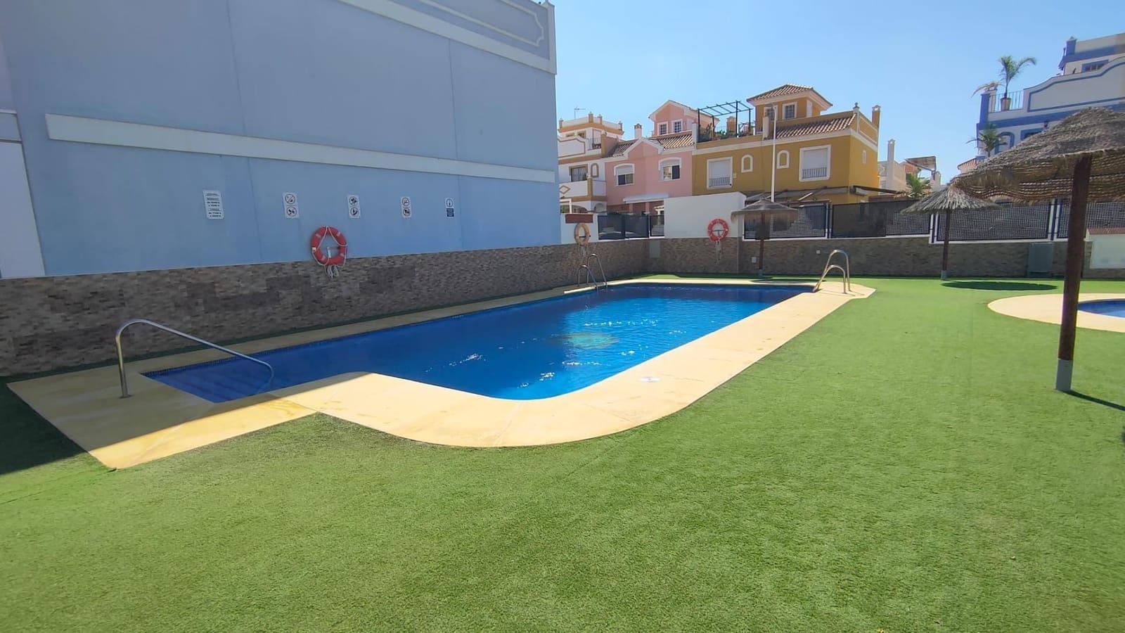 3 soveværelse Rækkehus til salg i San Juan de los Terreros med swimmingpool - € 229.900 (Ref: 9690658)