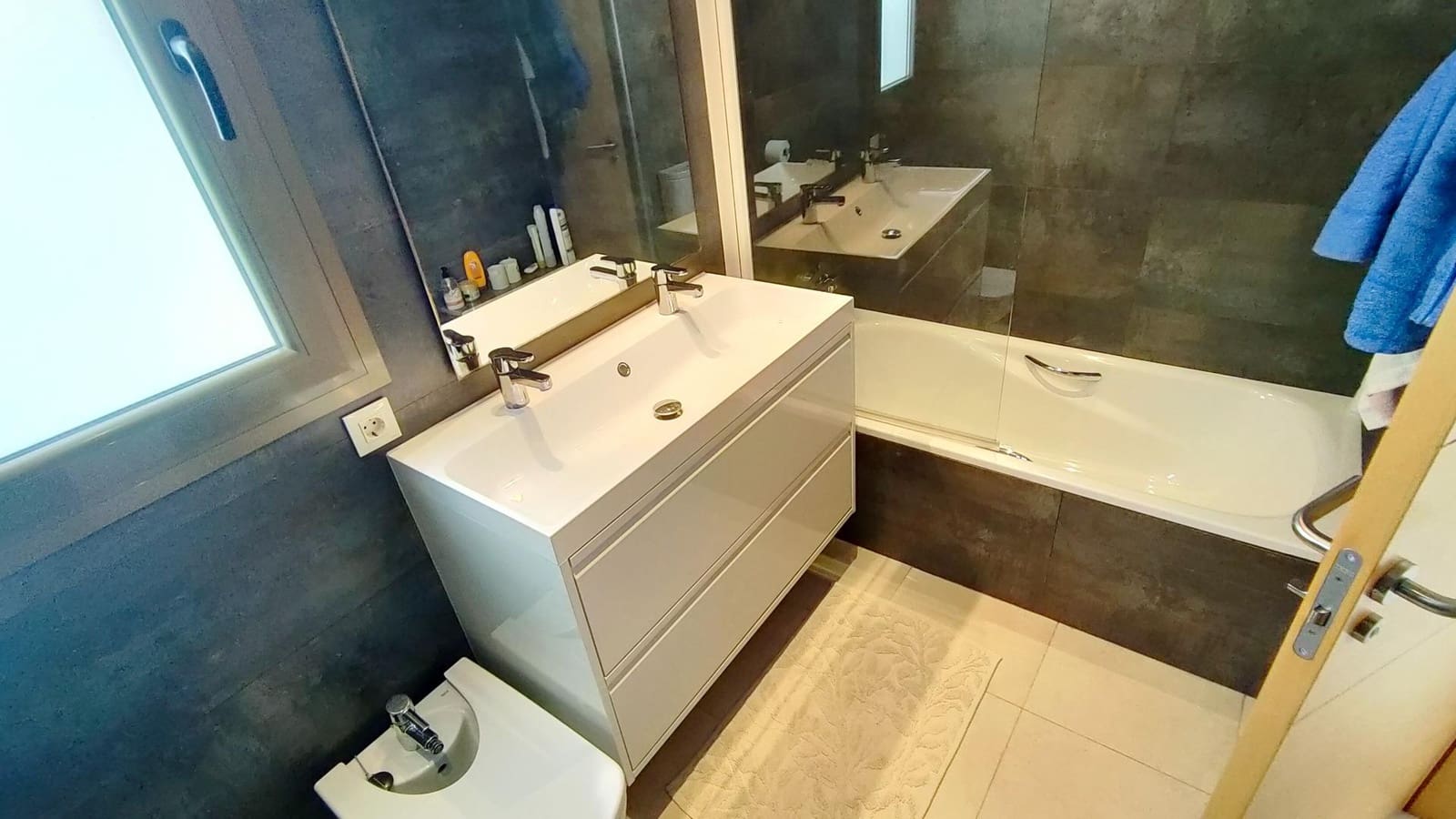 4 soveværelse Lejlighed til salg i San Juan de los Terreros med swimmingpool garage - € 470.000 (Ref: 9770709)