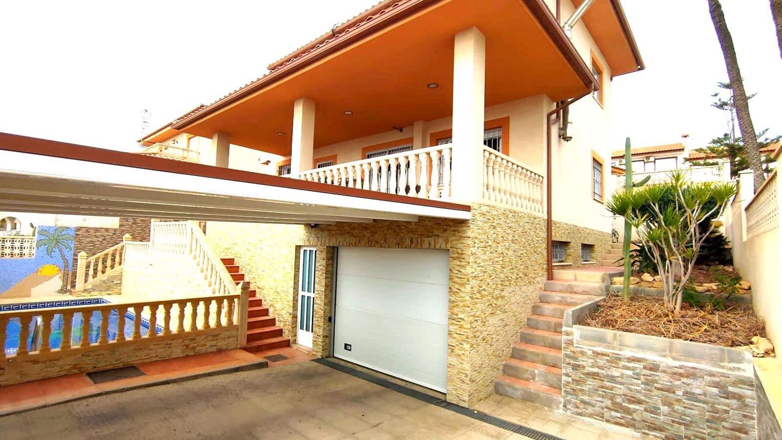 4 slaapkamer Villa te koop in San Juan de los Terreros met zwembad garage - € 469.950 (Ref: 9808025)