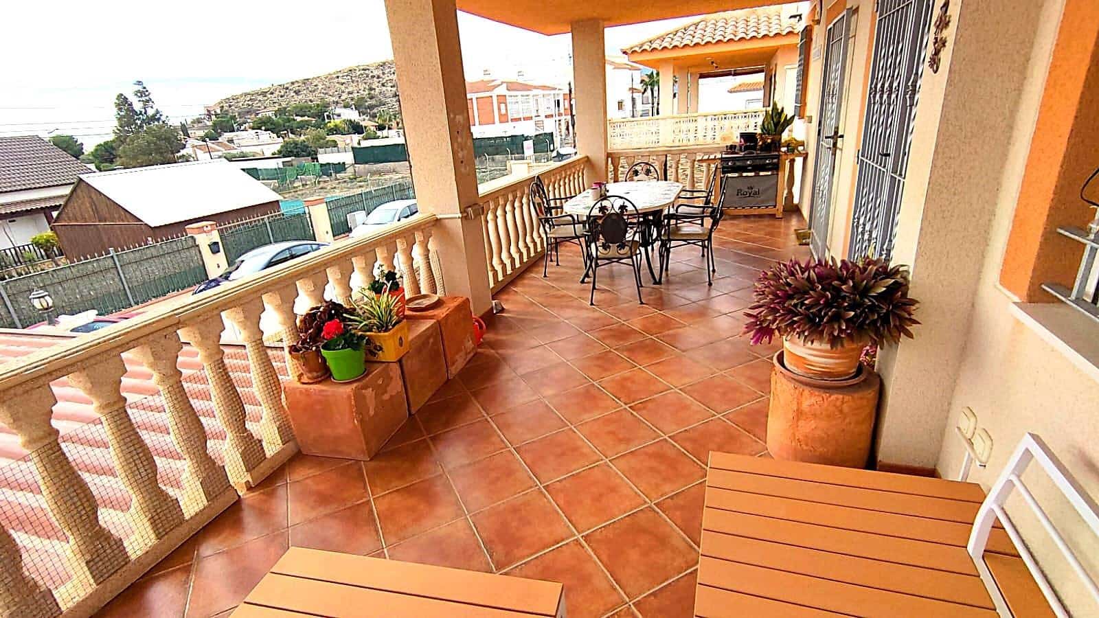 4 slaapkamer Villa te koop in San Juan de los Terreros met zwembad garage - € 469.950 (Ref: 9808025)