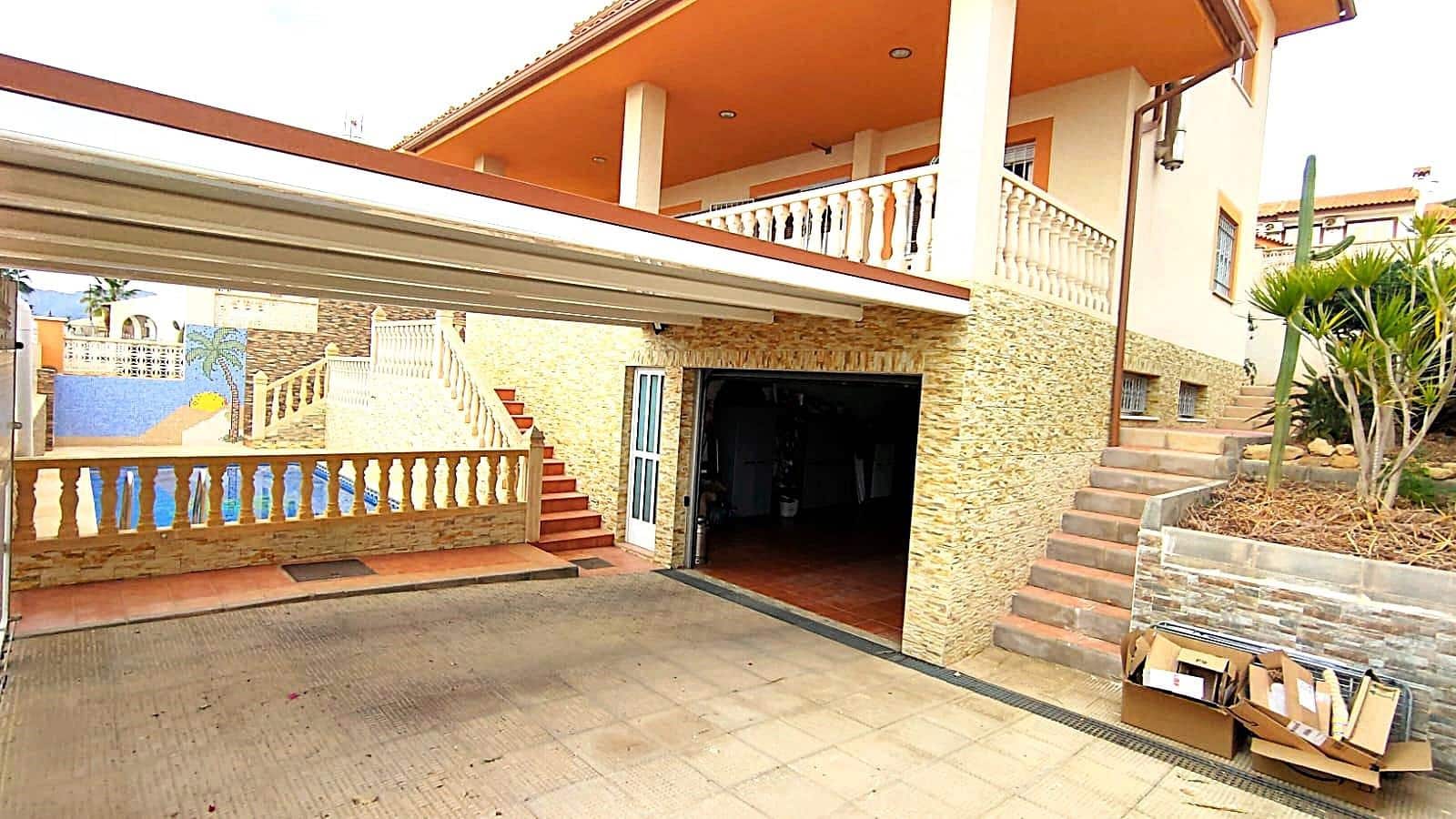 4 slaapkamer Villa te koop in San Juan de los Terreros met zwembad garage - € 469.950 (Ref: 9808025)