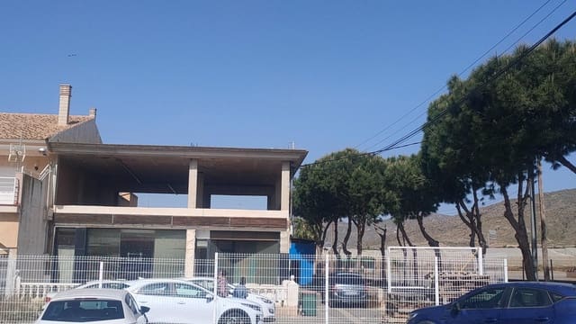 Kommersiell till salu i Ramonete, Lorca med garage - 299 900 € (Ref: 9815882)