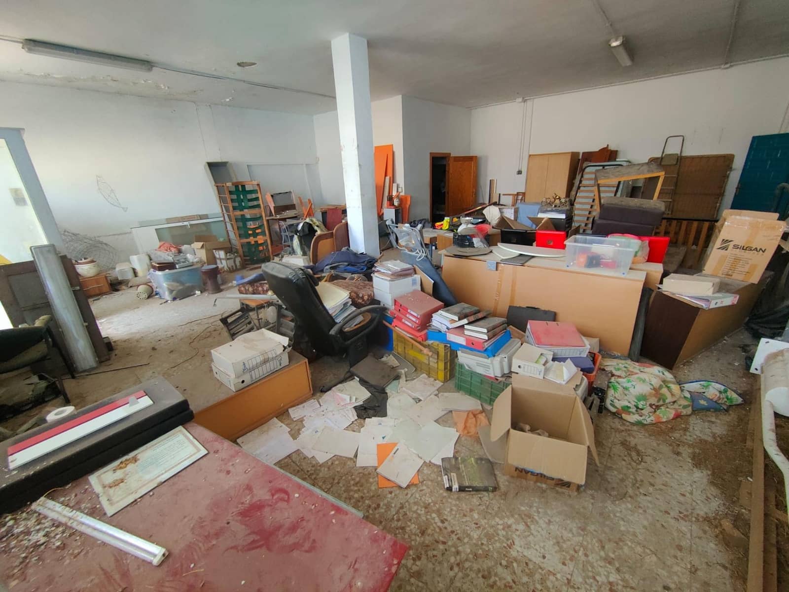Kommersiell till salu i Ramonete med garage - 299 900 € (Ref: 9815882)