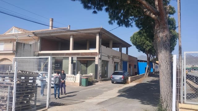 Kommersiell till salu i Ramonete, Lorca med garage - 299 900 € (Ref: 9815882)